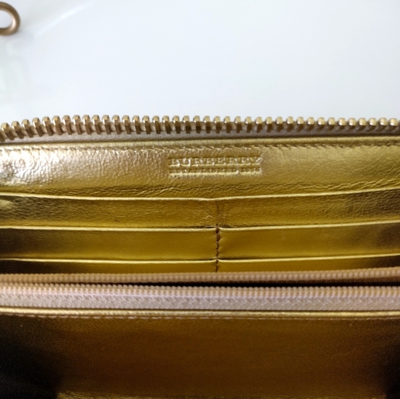 Burberry Gold Metallic Mesh Overlay Wallet - Picture 5 of 12